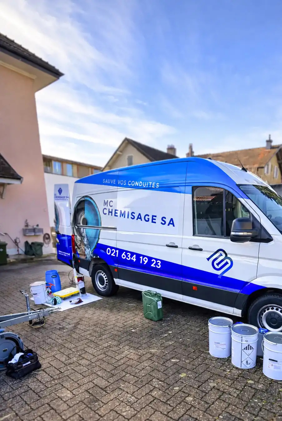 Technicien MC Chemisage SA en intervention